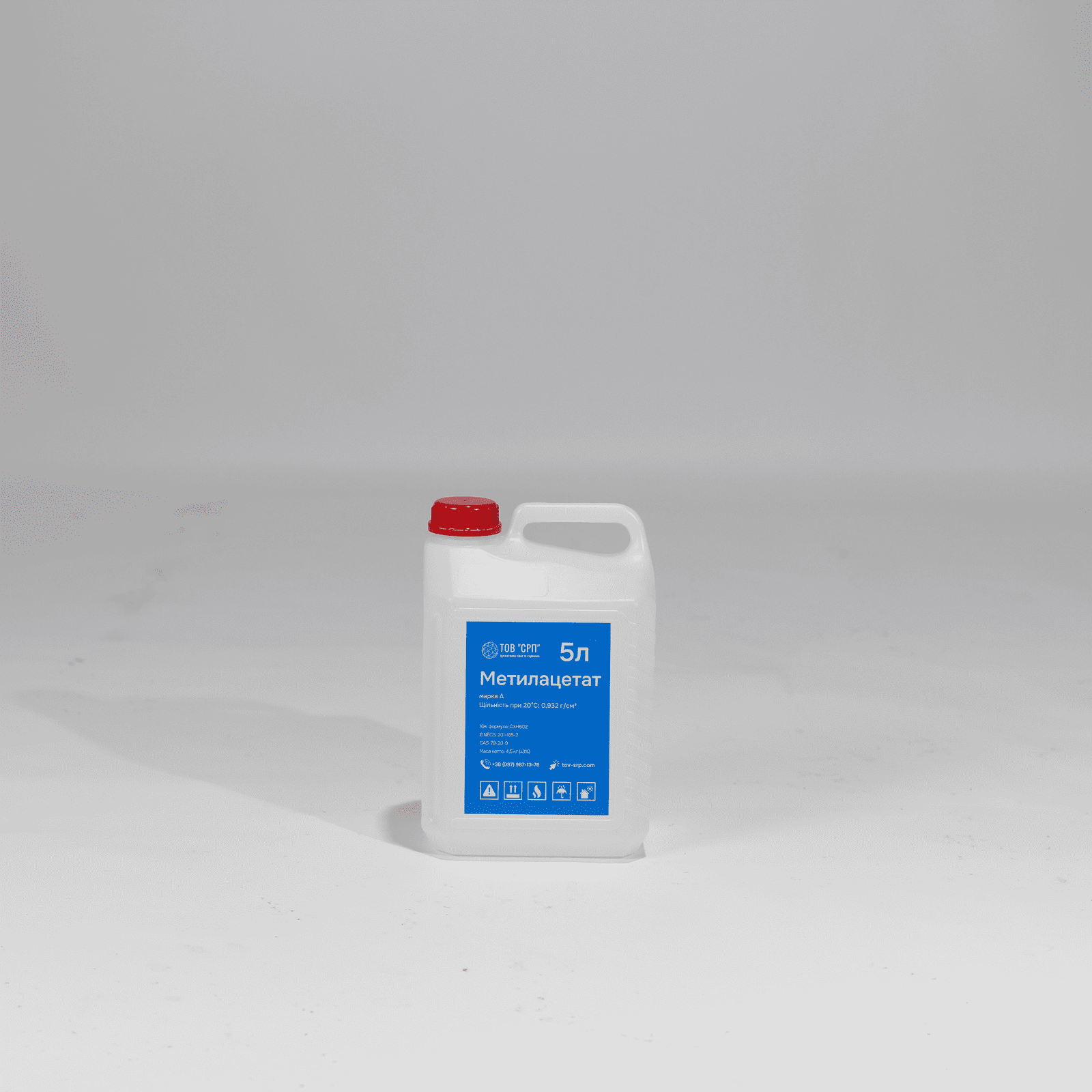 Ємність для транспортування метилацетату; каністра об'ємом 5 літрів на сірому фоні з етикеткою від ТОВ СРП
